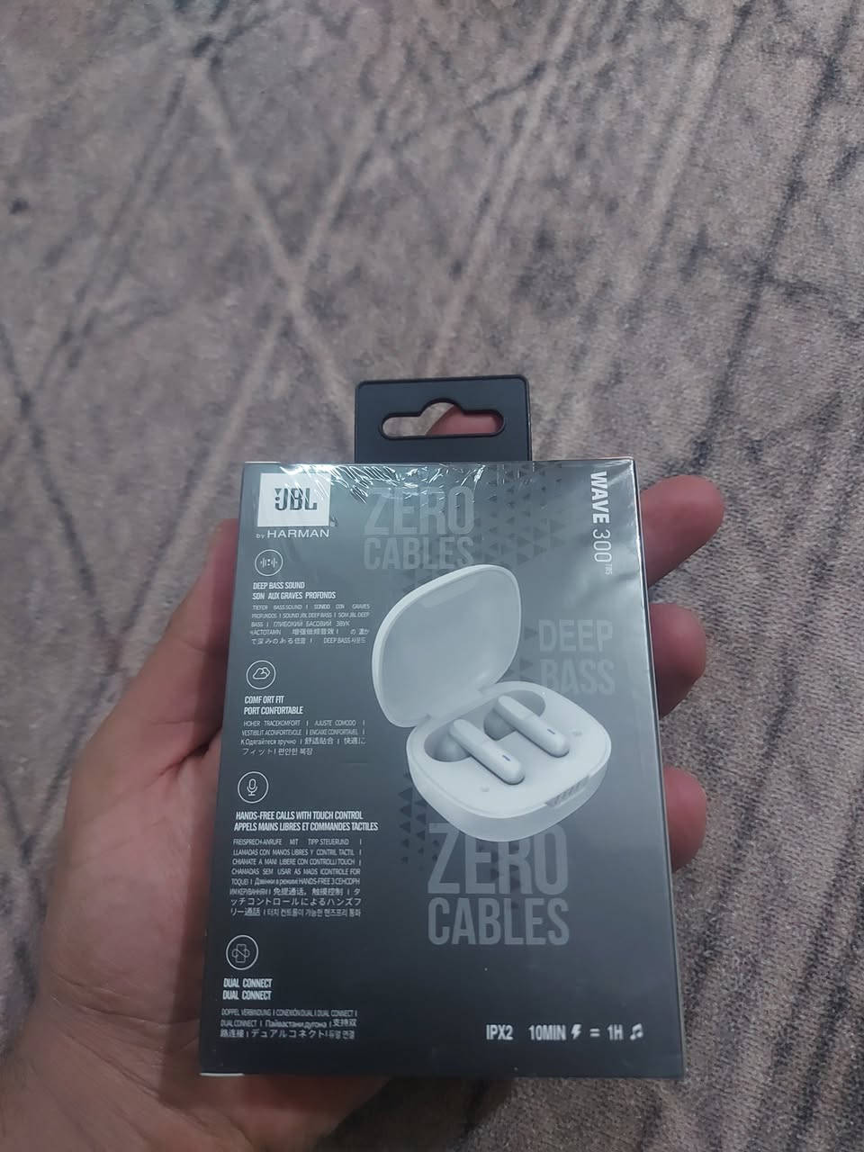 #ايربود. جي بي ال شرط أصلي
كتب سعر وبالعافية وبعدة بالجيس مامفتوح


**إذا كنت صاحب هذا الإعلان وتريد حذفه لأي سبب، رجاءا أرسل رسالة إلى الدعم الفني**