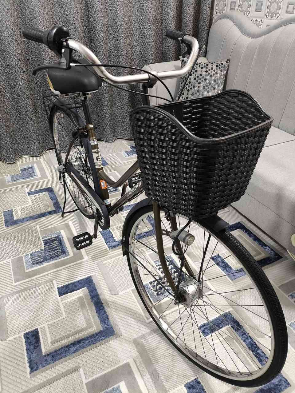 بايسكل ياباني حجم ٢٧ كري وحساس ٣ نمر للبيع السعر ١١٠ وبي مجال


**إذا كنت صاحب هذا الإعلان وتريد حذفه لأي سبب، رجاءا أرسل رسالة إلى الدعم الفني**