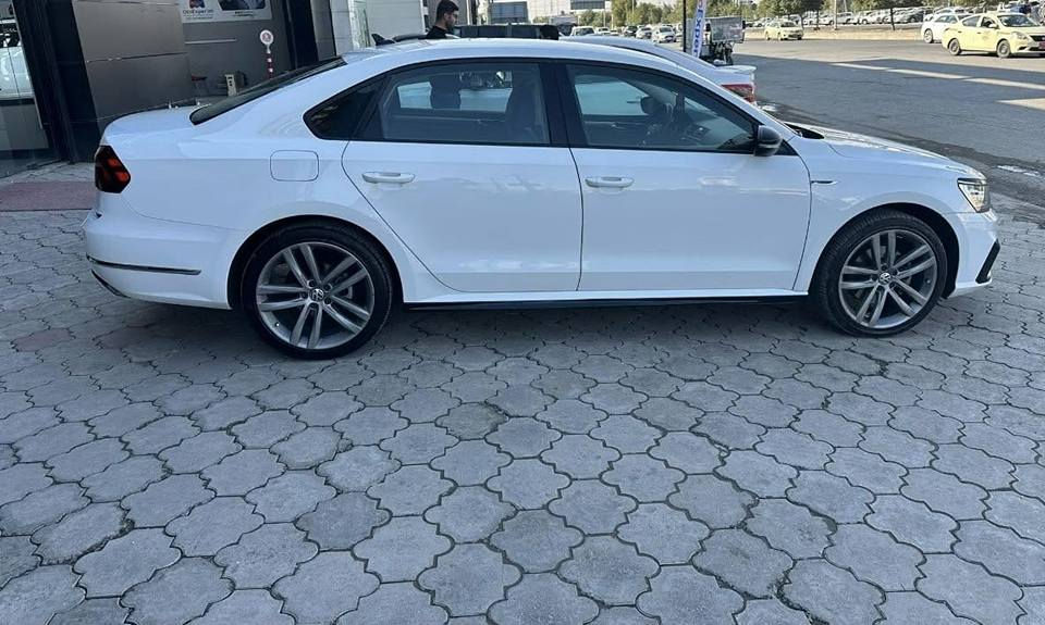 پاسات مؤديل 2018 مواصفات  R-Line  رادار كوشين جلد كوشين هيتةر سةيارةكة جاملغ دةرگاي بؤياغة بي ناوگرتن بي داخلي رةقةم و سةنةوي نويية بة ناوي خؤمة گير و مةكينة و هـةموو شتي بةشةرت مةكينة ٢٠ تؤربؤية
0750 485 8947 أربيل, العراق
