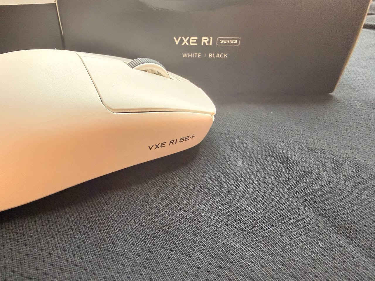 Vxe R1 SE+ ماوس
السعر فقط 25 الف دينار ماوس راقي اني استخدمة شخصيا 
Balck and white نسخة


**إذا كنت صاحب هذا الإعلان وتريد حذفه لأي سبب، رجاءا أرسل رسالة إلى الدعم الفني**