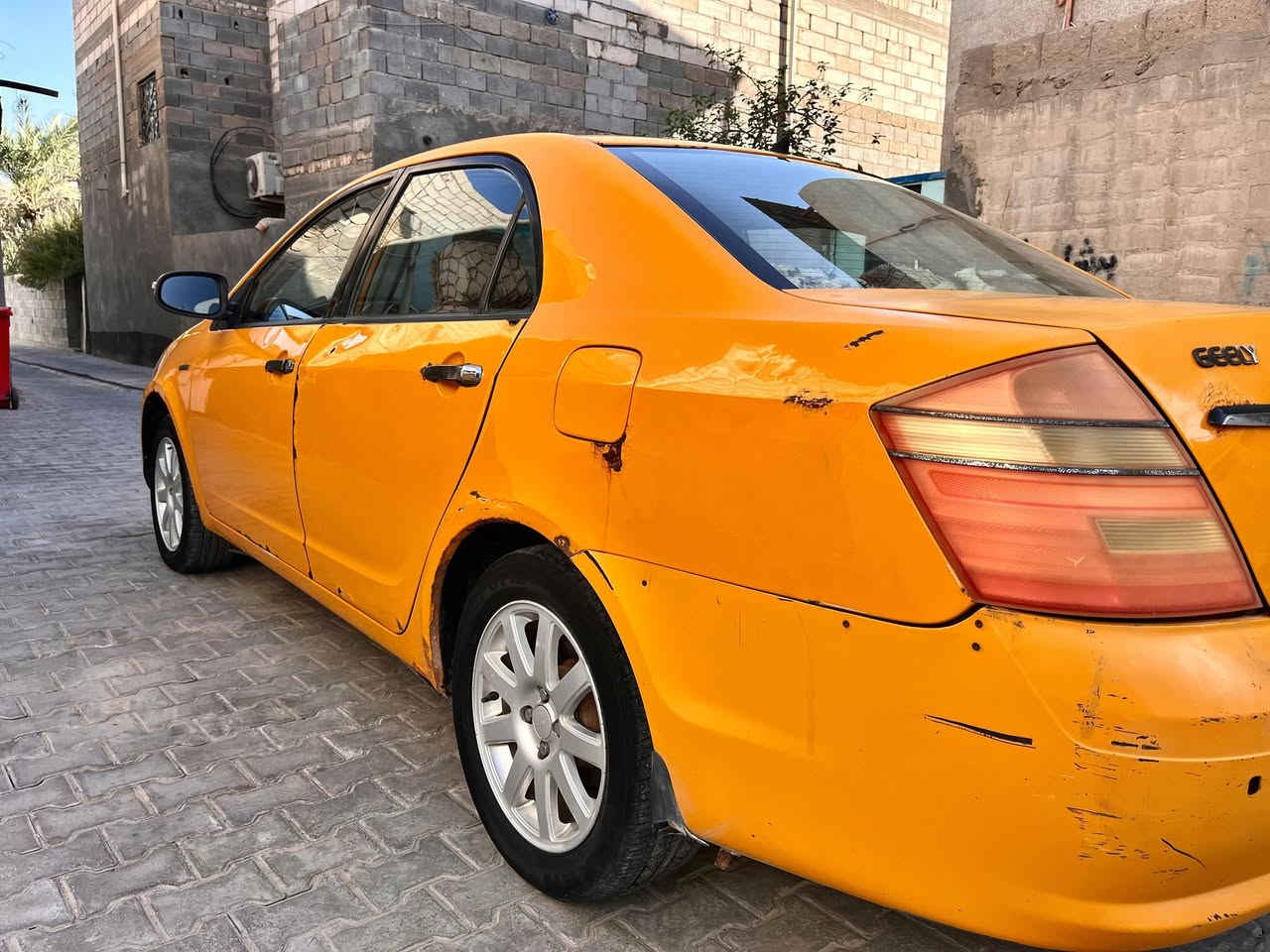 السلام عليكم جيلي موبل 2012 للبيع رقم انكليزي سنوية بسمي تنتهي 2030  محرك كورلا لبنيد مبدل تجي وتفحص مكاني بصره بدايه ابي الخصيب متوفر واتساب شريحه *********** السعر 50 ورقه وبيها مجال قليل ما متوفر عل فيس دائمن
