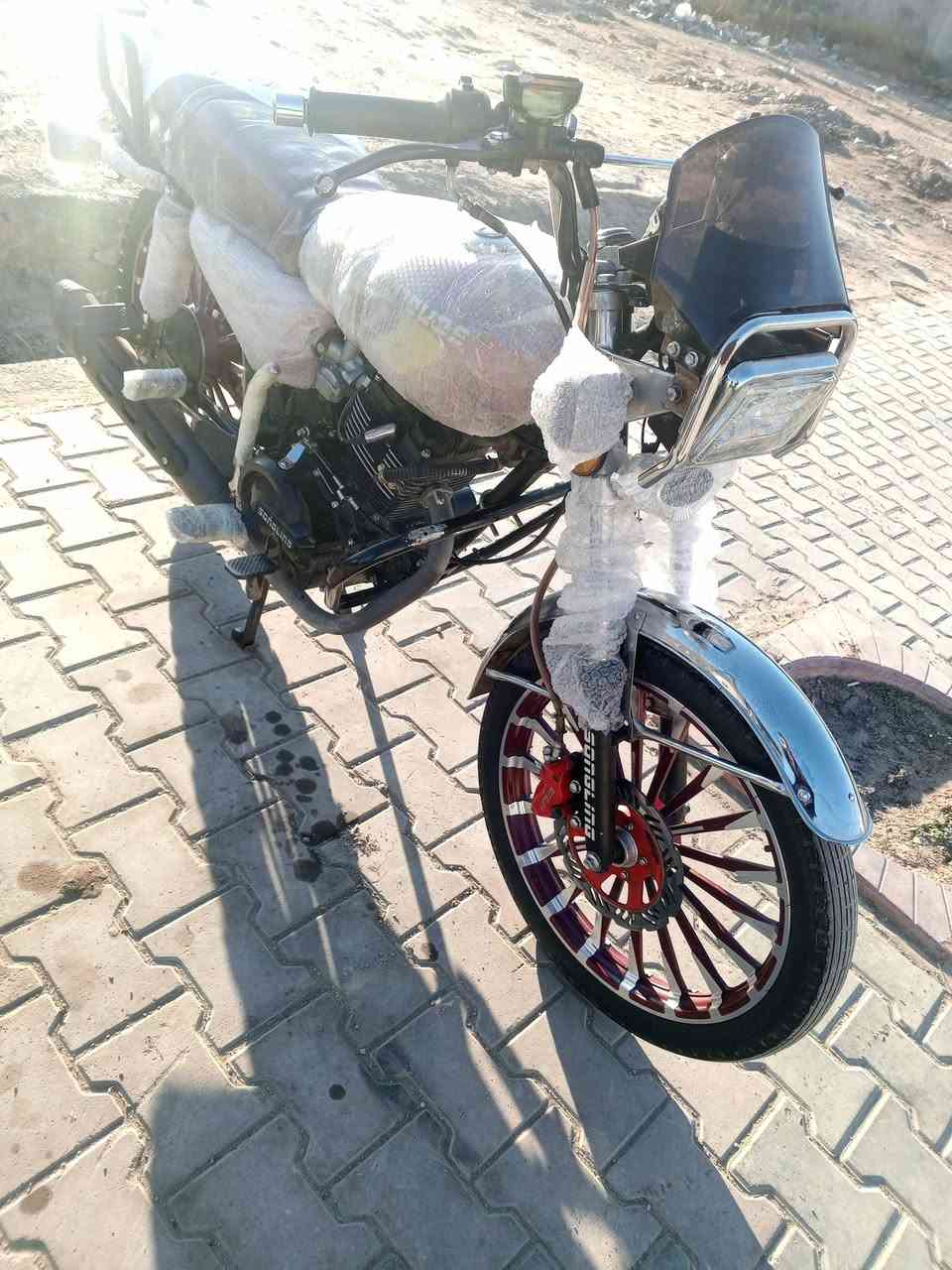 سلام عليكم دراجة سيفان 2026 طك الفلين زيرووو صارلها شهر من طالعة من الوكيل  كفالة عامة من الشخط اوراق اصولي حتة الورقة الصفرة بيها يعني تترقم  ماناقصها برغي سعر 830 وبيها مجال للطيبين مكان ديالى كنعان  للستفسار اتصل ودلل ***********
