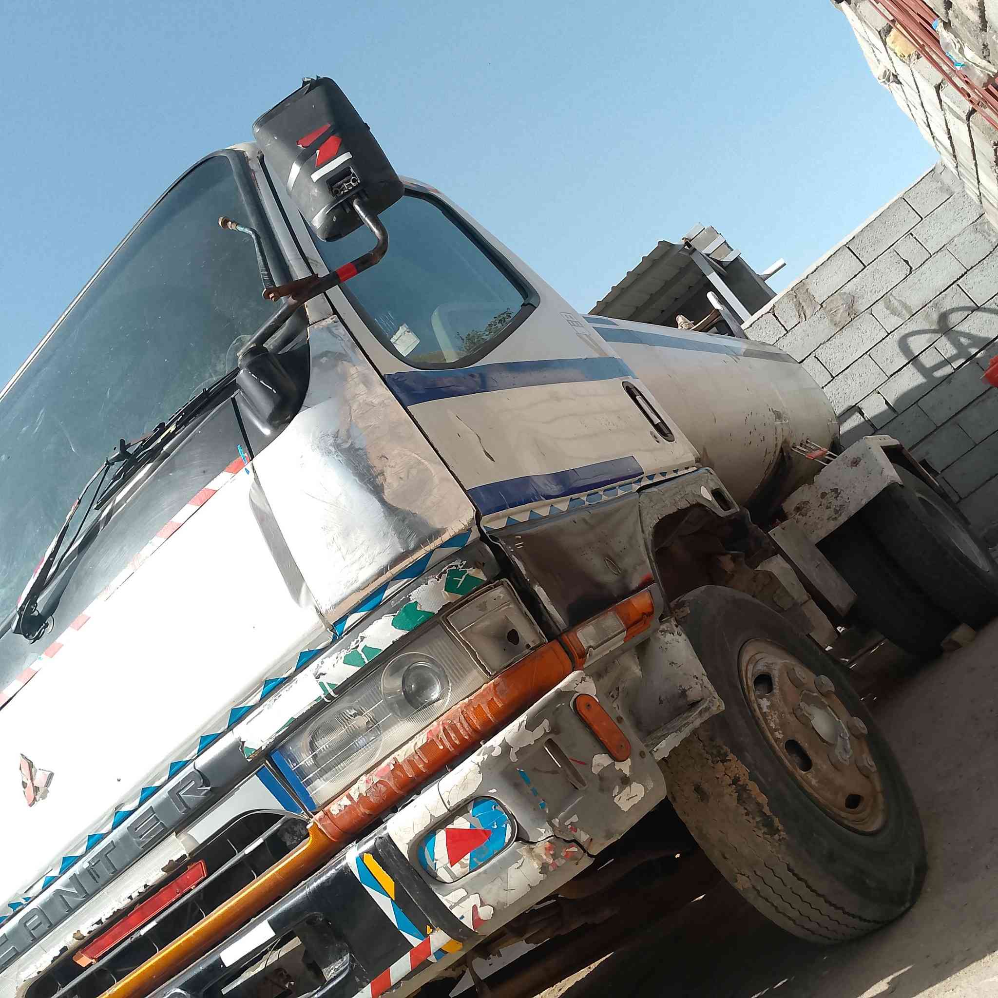 السلام عليكم كنتر مستوي شي حوضيه خمسه طن للبيع سياره جاهزه للعمل والسياره نظيفه سيارهم سياره 5 طن سياره باسم سعر خمسه 65 سياره حلوه وجاهزه للعمل السي مكان البصره القرنه قرب جسر النهيرات سيارات حلوه نظيفه اللي يحب ينتصر على الرقم ***********
