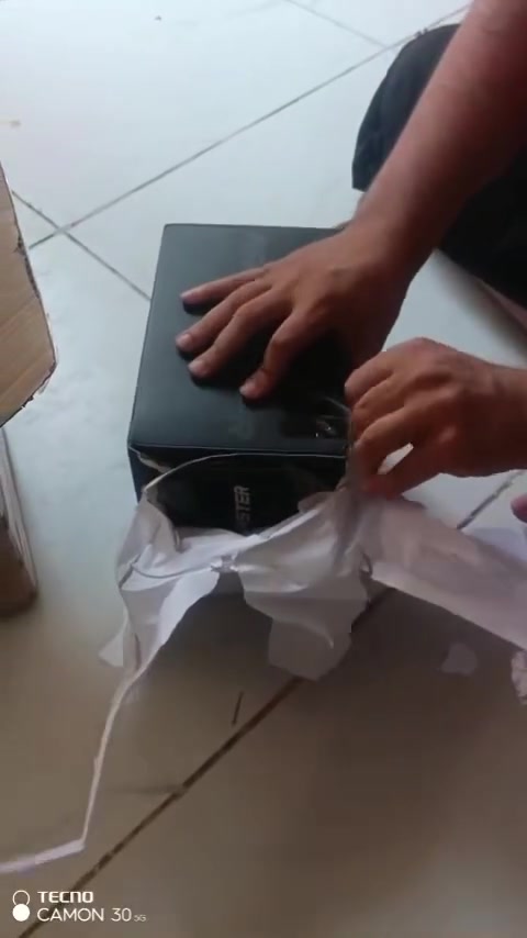 “تم تسليم RadioMaster TX16S للزبون بنجاح.

مثل ما أوعد، أوفر القطع حسب الطلب من خارج العراق، والدليل قدامكم بالصورة والفيديو.

إذا تحتاج RadioMaster TX16S أو أي قطعة FPV أو درون، راسلني خاص أو واتساب:
***********”
