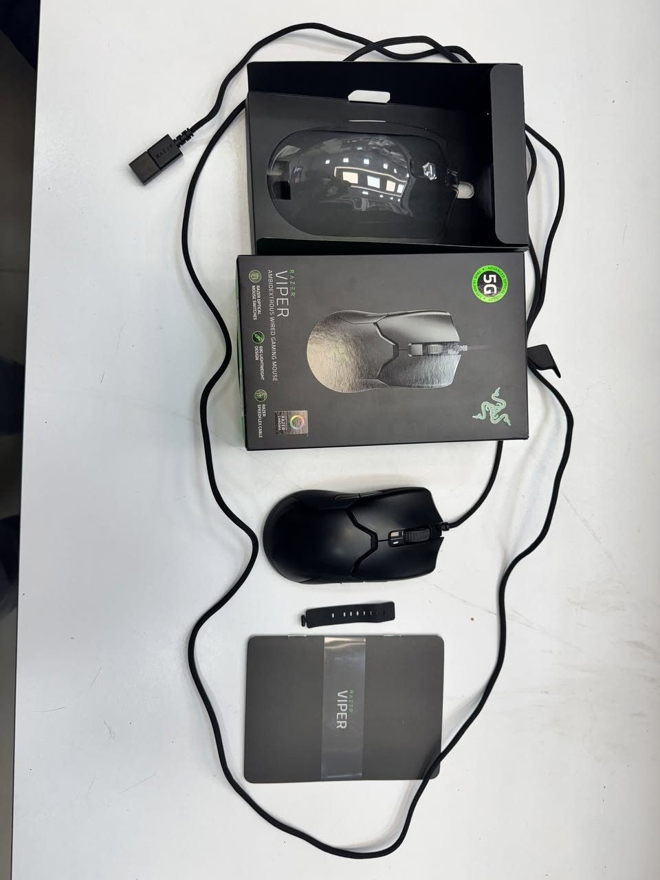 سلام عليكم 

مايك وماوس للبيع مستعملات نظيفات بنسبة 97% 

1. مايك HYPER X QUAD CAST S 

السعر 90 الف وبي مجال بدون كارتونة 

2. ماوس RAZER VIPER 

السعر 45 الف وبي مجال 

العنوان: بغداد - الكرادة او المشتل

الرقم: *********** - ***********
