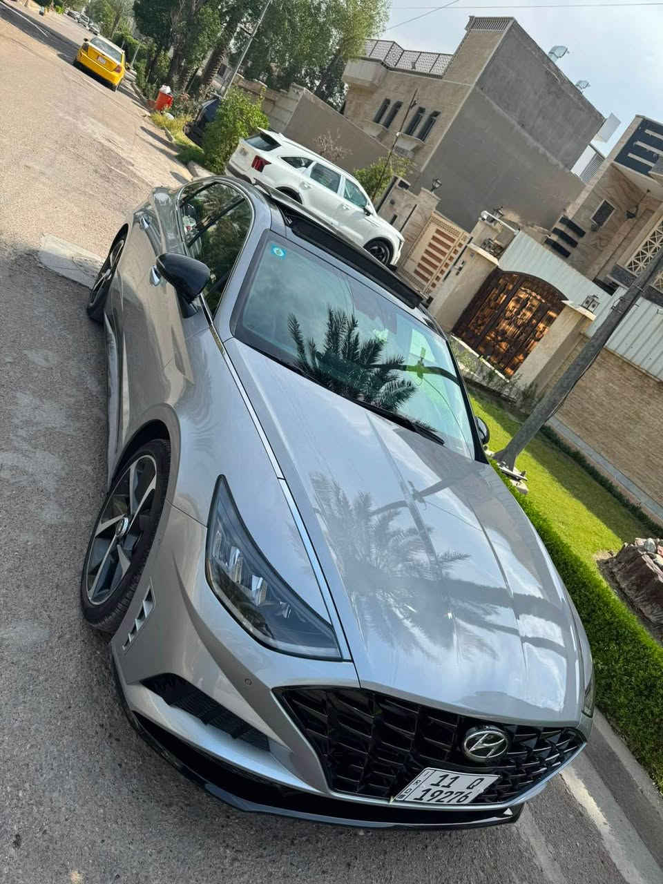 سوناتا2023   plus Sel     
رقم بغداد  بسمي
حادثهة بنيد و جاملغ بدايتهن بدون دواخل 
  ماشية٤٣       
مواصفات  ..
بنوراما 
بصمة تشغيل + البوب بصمة + تشغيل عن بعد
كشن السايق كهربائي  
1600  تيربو 
تبريد شاشة بيانو منفصل
تدفئه بالكشنات 
اوتو هولد + اوتو اوف
مانع انحدار ومانع انزلاق 
لد امامي نهاري 
كيرها دكم
لايت زينون عالي ناصي 
رادار امامي خلفي جانبي
اشاير بالمري 
شاشة كبيره بلادية + كامرا خلفيه دوارة 
مانع تصادم امامي خلفي
قيادة آليه تحديد مسار 
سايد بريك دكمة 
انضمة قيادة 4 
وباقي المواصفات معروفة للسيارة 
السعر 177  
مكانها بغداد - حي الامين   
  الهاتف. *********** Colombo, Sri Lanka
