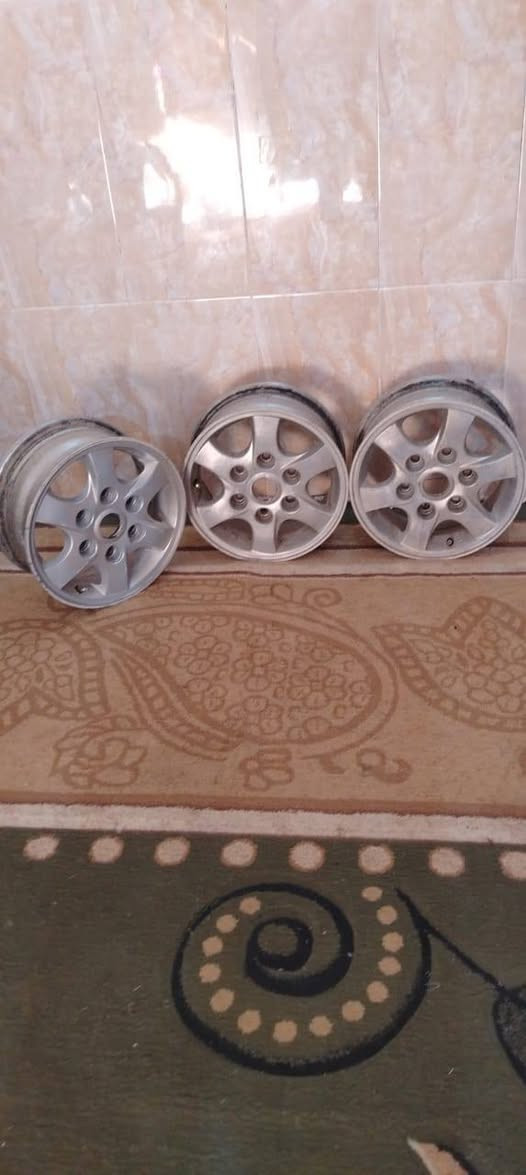 عكل صب مصبوغات وجهزات سعرهن 350 وياله 14اصليات بس 3 سعرهن 300 مكاني نجف العباسيه ***********
