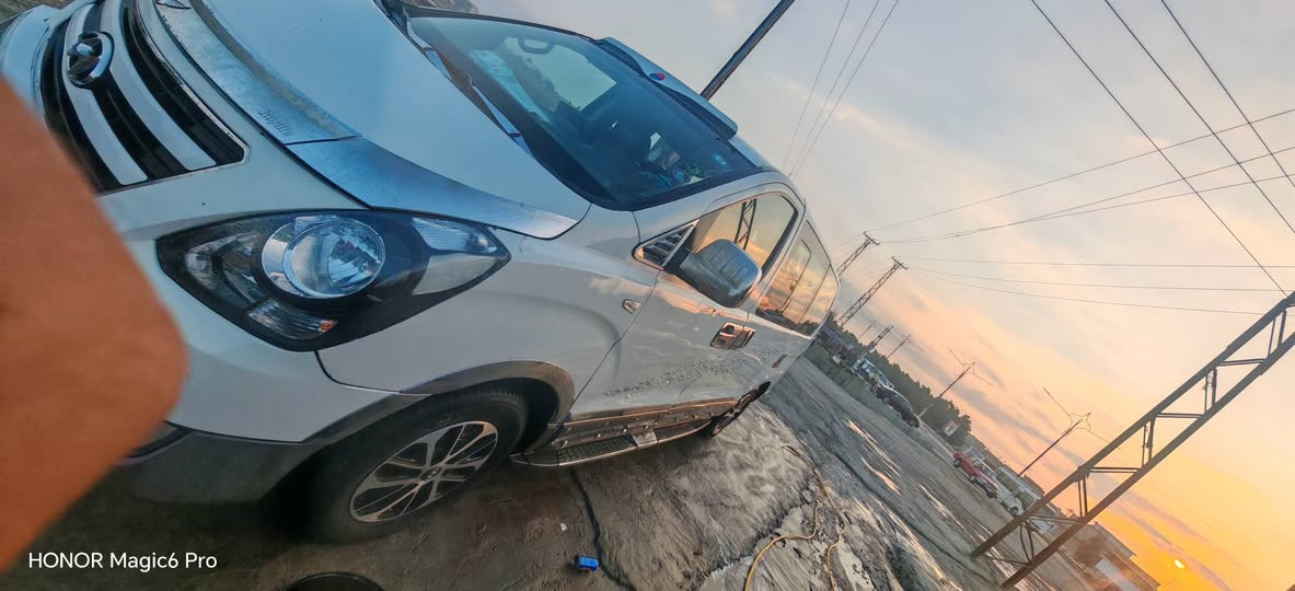 ستاركس 2009 اصل مصبوغه حزام  مكينه وكير 12 سبلاين كلش نضيفه  
وبيه غياسات قليله السعر 130 وبيه مجال حك الجيه الشراي بس تعال خاص


**إذا كنت صاحب هذا الإعلان وتريد حذفه لأي سبب، رجاءا أرسل رسالة إلى الدعم الفني**