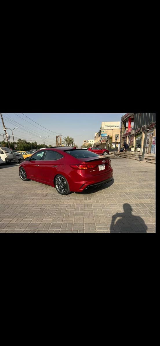 السلام عليكم
النترا سبورت 2018 وارد امريكي مكينه 1600 تيربو  تبديل باب سائق فتحه بصمه تحكمات ستيرن كشنان تدفئه كشنات جلد شاشه كبيره تبريد منفصل كير ومكينه كلها بشرط 
للبيع السعر 130 وبيه مجال العنوان بغداد الاستفسار ***********
