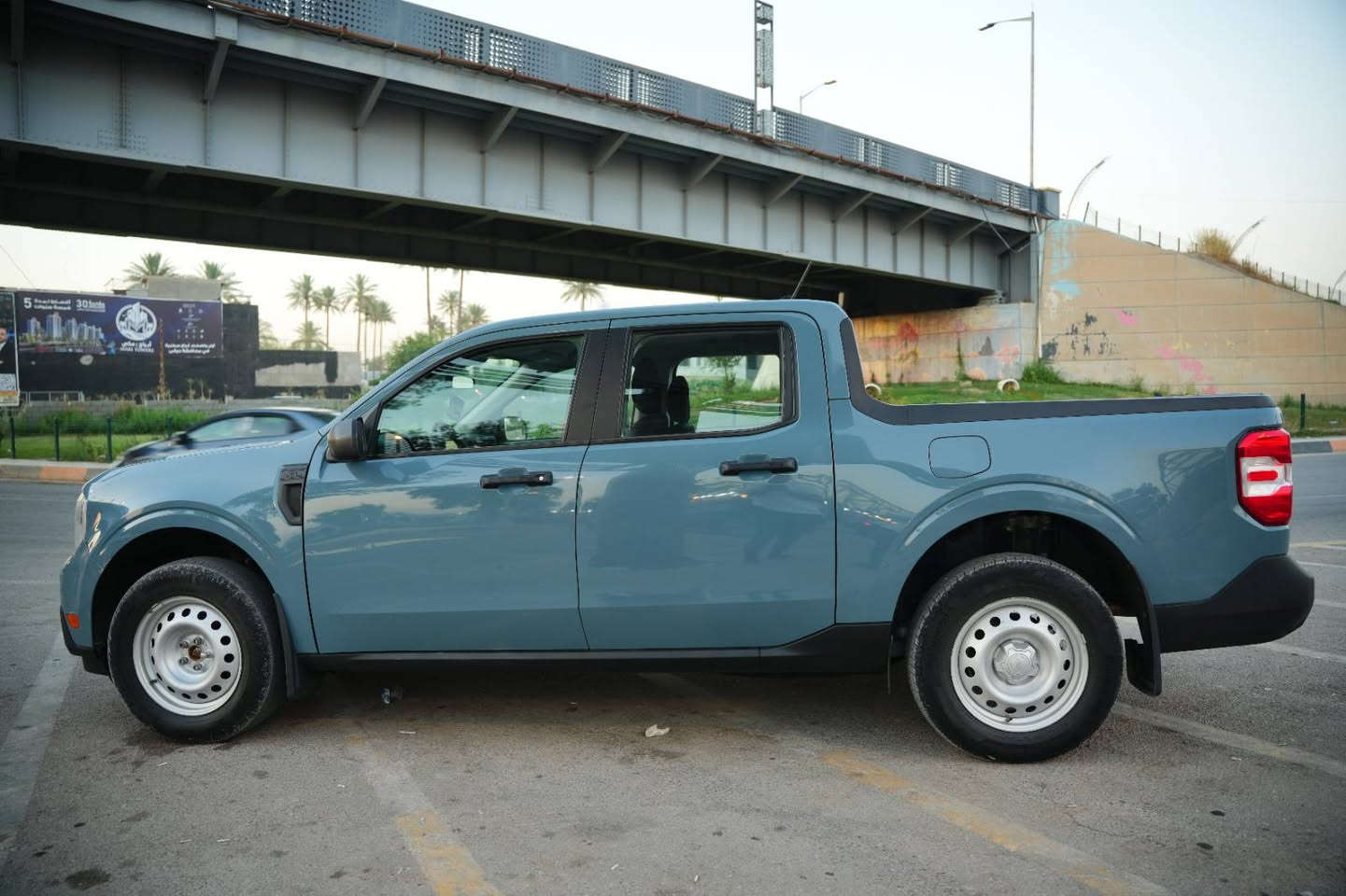 🔥 للبيع Ford Maverick 2023 🔥

💰 السعر: 17,000 دولار

✅ موديل 2023
✅ محرك 2.5 لتر هايبرد اقتصادي
✅ جير أوتوماتيك
✅ شاشة لمس
✅ كاميرا خلفية
✅ Apple CarPlay و Android Auto
✅ مثبت سرعة
✅ أنظمة أمان متعددة
✅ 5 مقاعد
✅ اقتصادية جداً بالوقود
✅ مناسبة للاستخدام اليومي والسفر

🚗 السيارة بحالة جيدة جداً وجاهزة للفحص

ℹ️ ملاحظة:
السيارة وارد أمريكي وبها حادث بسيط جداً سابقاً، وللشفافية رقم الشاصي مرفق بالإعلان وأي شخص يرغب بالاطلاع على تاريخ السيارة يمكنه فحصه بنفسه.

🔹 رقم الشاصي:
3FTTW8E3XPRA74971

💵 السعر المطلوب: 17,000 دولار

📞 ***********

📞 ***********

الفحص خير دليل، والبيع للمشتري الجاد
