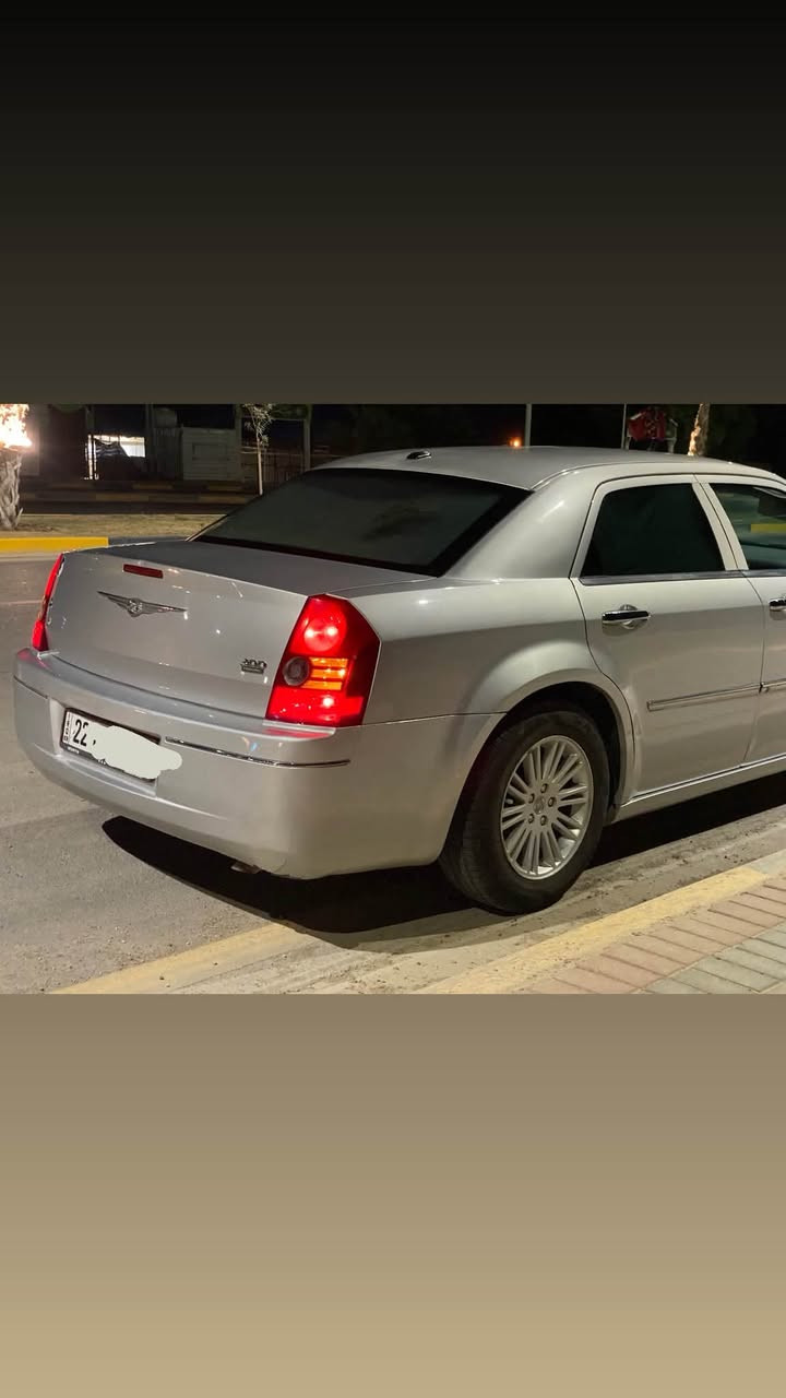 اوباما 10 كفاله من الكصه والكلبه بيه صبغ القماره اثر جراده حداديه خلفي امامي تخم تاير سياره جاهزه اربع جوكات السونار مرفوق سياره حلوه السعر125 وبيه مجال***********
