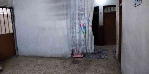 السلام عليكم بيت في حي القدس للبيع المساحه 220 متر سنه طاب والزهور 2025 قرب السوق والمدارس وشارع اربيل وقرب والسائدين الحولي السعر 100 وبي مجال البيت صالح للسكن ابيع حسبه قاع ***********
