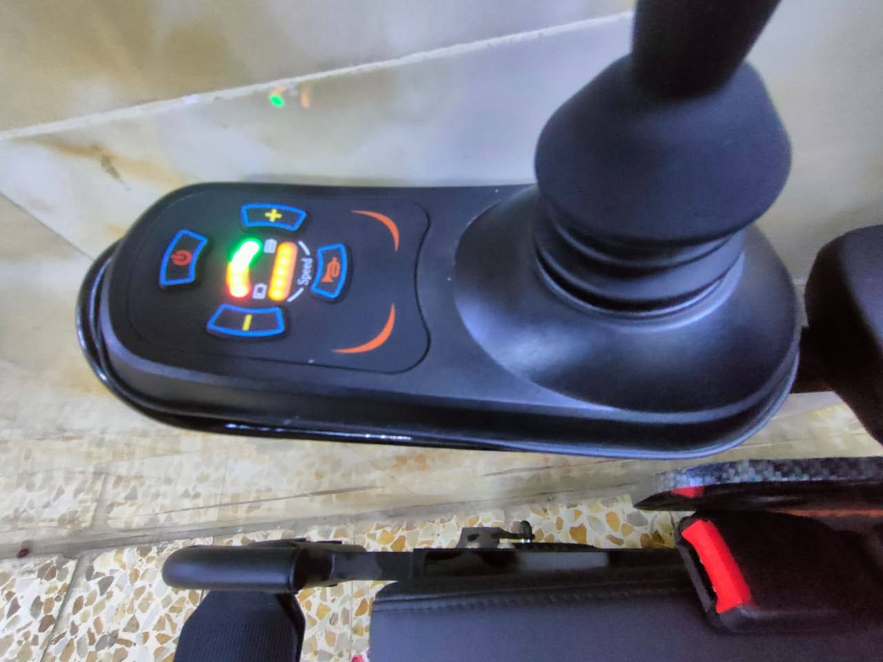 بيع كرسي كهربائيّ جديد ممستعمل للشراي يتصل على رقم *********** فقط 
مكان موصل
