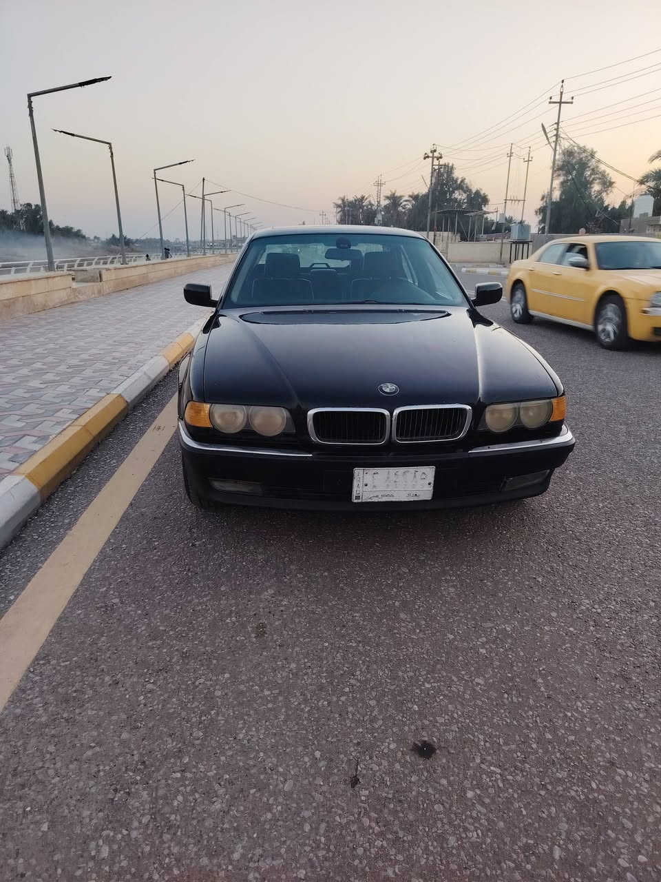 أّلََّسلَأّمَ عٌلَّيِّكم
للبيع خفاش بيئم حجم ٧٣٠ الون اسود 
سياره فول نظيفة و مرتبه رقم بغداد  موديل ١٩٩٥ 
مصبوغه عام للجماليه 
مكان السياره في العماره 
_ كير او مكينه جديده مكينه بلاد (٨  ) سلندر 
دواخل نضيف
تحكم بل مقعد شغال
كيج حماوه شغال
تخم تاير جديد حدادية جديدة 
باتري جديد
كيلو متر شغال
كل شي شغال سياره جديده سيارة شرط المداور  راعية قاضي محكمة العمارة 
اي ستفسار موجود خاص رقمي ضاهر على المنشور 
السعر 85 او بيهه مجال***********
