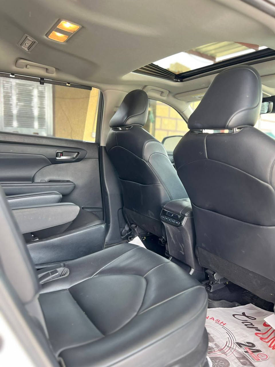 تيوتا هيلندر للبيع او مراوس حسب القناعة 
فول مواصفات لون ابيض صدفى مرقم بغداد 
الحادث تخريب خمس قطع صبغ بدون دواخل ماشية ٤٢ ميل  *********** المحمودية, بابل
