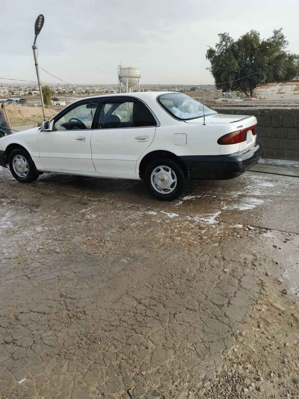 السلام عليكم سوناتا 2 للبيع صدر امامي وخلفي جديد لايتات زنون تخم بطاين جدد دعاميه امامي وخلفي جديد تخم تايرات جدد موديل/ 94 / السعر 44 وبي مجال شي قليل للاستفسار اتصل على الرقم *********** /مكاني ديالى جلولاء
