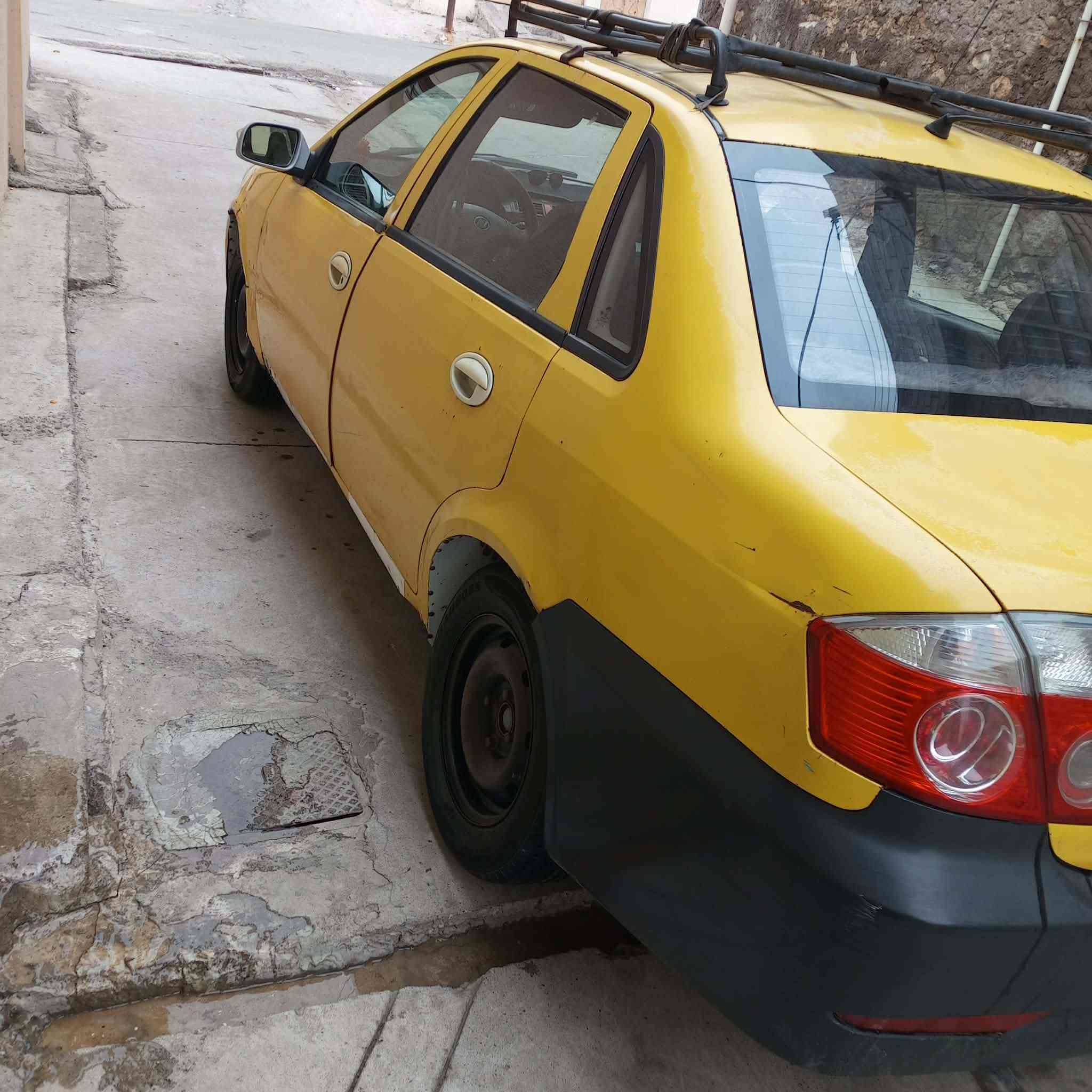 السلام عليكم ورحمة الله
ليفان للبيع موديل 2010
كير ومحرك كورلا 
رقم الماني 
بيها كابون بانزين بيها تدفئه السعر 22بيها مجال بصيط هذا رقمي للشاري ***********
***********
