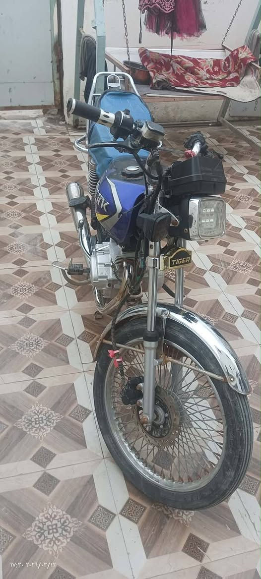 السلام عليكم دراجه تايكر للبيع مفتوحه بوشه وبستم السعر 450 وبيه مال باقي التفاصيل 👈***********
