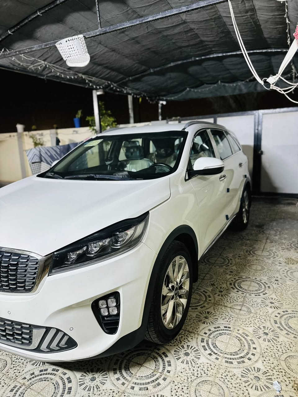 بيع او مراوس حسب القناعة 
سورنتو موديل 2020 حره تحويل ثاني يوم   خليجي  بدون 
ضربه وصبغ وتبديل فول مواصفات 1/1 عده البنراما
#المواصفات
بصمه ابواب
بصمه تشغيل
شاشه كبيره
كامرا دواره
تحديد مسار
ويل كب كروم اصلي
لايت لد نهاري
شاحن لايسكي
حساس امامي خلفي
كشن كهربائي متحرك
ماشيه 80 الف حقيقي
لايت لد خلفي
اشاير بالمري
مري شفط
كشنات جلد
6 سلندر
7 راكب
3 قطع تبريد
وباقي المواصفات الخليجي معروف السياره جديده وجاهزه كير محرك تبريد تخم تاير حداديه مكفولات
#مكان_السياره نجف الاشرف 
السعر 255 وبيها مجال الشراي
للأستفسار عل ‭٠٧٨٣ ٥١٨ ٢١٥٣‬
                           ***********
