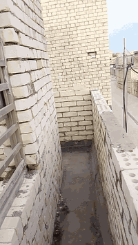 معاكم ابو احمد خلف البناء معايا كادر بناء مصري شغل درجه اولى اسعار منا...