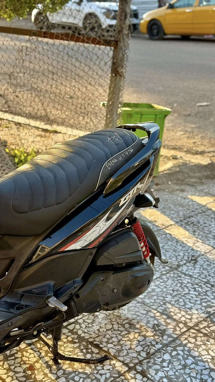 السلام عليكم.ياماها (GTR)موديل2014
شاشه3الوان بك لايت احمر كشن رياضي تفصال بلاد  دراجه كفاله
نقص واحد مابيها شغل واطلع بيه بعض الملاحضات الصغيره بالكفر حته ماتبين بانزين محسن ودهن ليكي مولي كفاله عامه جيب وياك فيتر وافحص ابيعلك من باب البيت ماشيه59الف بيع او مراوس بGtrاحدث


**إذا كنت صاحب هذا الإعلان وتريد حذفه لأي سبب، رجاءا أرسل رسالة إلى الدعم الفني**