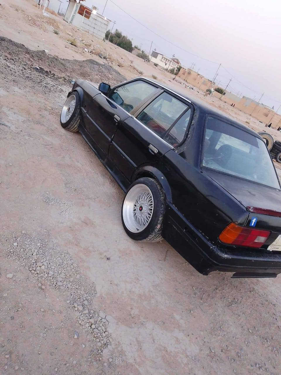 بي ام زعره موديل 88 مكينه وقير جدد اربعه سلندر مفتوح شرط التحويل عنوان بصره سعر 15 سياره رياضي شغاله وين ما تريد***********
