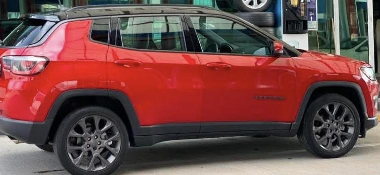 جيب كومباس موديل 2018
فول موصفات تو كلار 
شاشه كبيره كشنات جلد حار بارد 
أطفاء ذاتي 
ماشيه 75 
حادثه فقط سرقه بنيد وداعاميه الباقي كله مكفول 
بدون ايرباك صور الحدث مرفق 
رقم اربيل بسمي 
سنويه 2030
بيه مجال مستعجل على البيع 
***********
