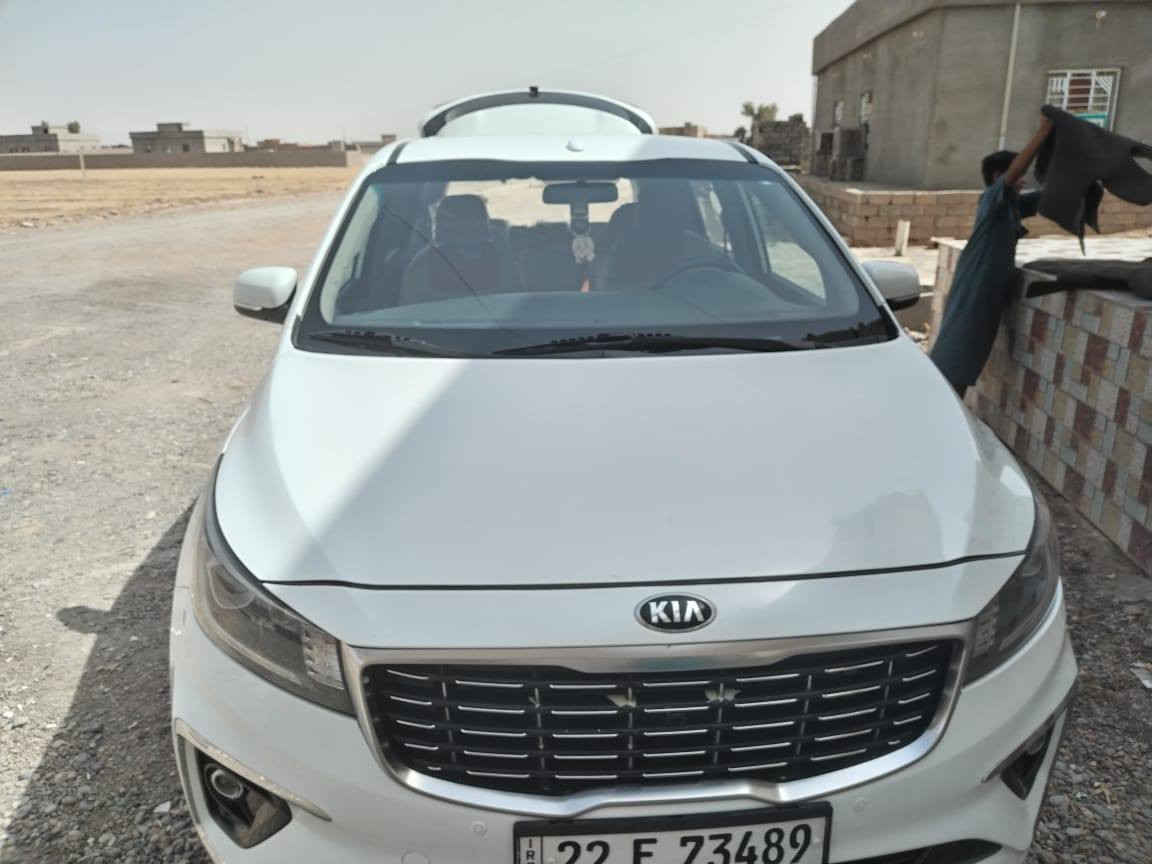 السلام عليكم سيدونه موديل 20 لون ابيض للبيع
سياره فول عادي يعيني مابيه مواصفات
ضرر ثلث قطع وجاملقات امامي بارد
ماشيه 101 حقيقي كير مبدل بي دهن وفلتر
والمحرك شرط 
مكاني صلاح الدين الشرقاط
السعر 210 وبيه مجال
الاستفسار اتصل ***********
