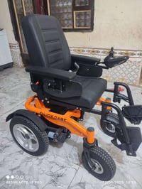 عربة معوقين • تحتاج بطارية • حي رساله