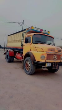 للبيع عشراويه  مديل ٨٦ محرك كير شاصي خام سيارة جاهزه من كاشي رقم نكليز...