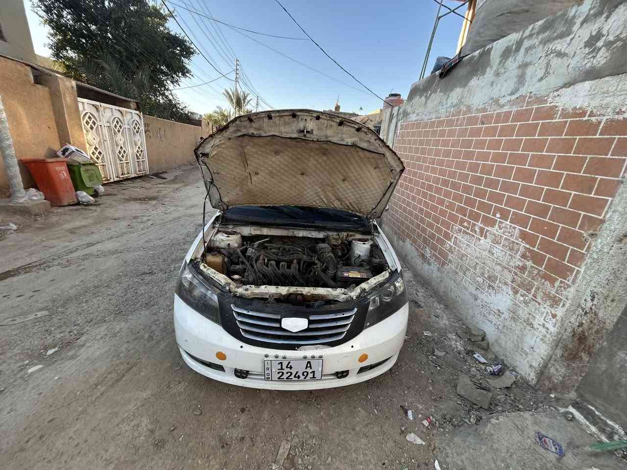 لسلام عليكم  
سيارة مي كراند مديل 2012 سيارة باسمي سنويه  قبل يومين سقطت السيارة رقمها إنكليزي هزه جديده ماناقصها شي باتري جديد وتخم تاير كهربائيات شغاله مكاني الكوت مركز المدينه الشراي يتصل (***********) السعر 35
