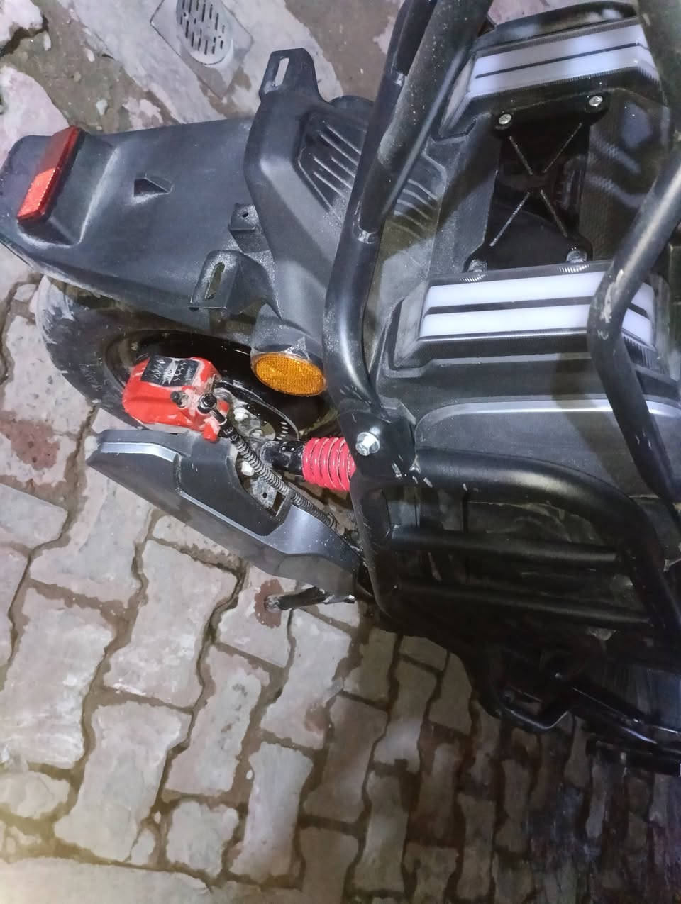 سلام عليكم
دراجة صاعقة 2025
شحن 6 بطاريات مسطرة 
موصفات 
🔴 بك 
🔴نظام سرقة وأنذار
🔴 اربع نمر
🔴بصمة 
🔴تشغيل عن بعد
🔴شاشة ذكية 
🔴اقصى سرعة 85
🔴تايرات جوبلس جبلي 
🔴سوبج عدد ثنين
🔴خوذة 
🔴شاحنة 
🔴ملف 2500 نحاس 
سعر دراجة تم في التعليقات 
دراجة جديدة كلش والله
فقط للسوك وولبيت


**إذا كنت صاحب هذا الإعلان وتريد حذفه لأي سبب، رجاءا أرسل رسالة إلى الدعم الفني**