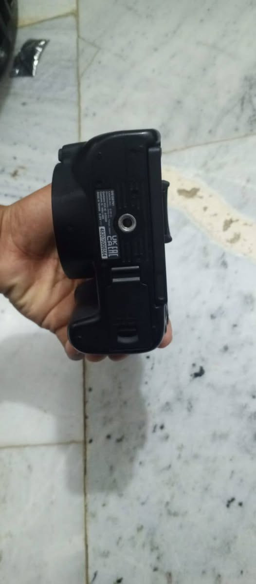 كانون 250D
عدسة 70/300
شاحنة وجنطة 
نضيفة 
تفاصيل خاص


**إذا كنت صاحب هذا الإعلان وتريد حذفه لأي سبب، رجاءا أرسل رسالة إلى الدعم الفني**