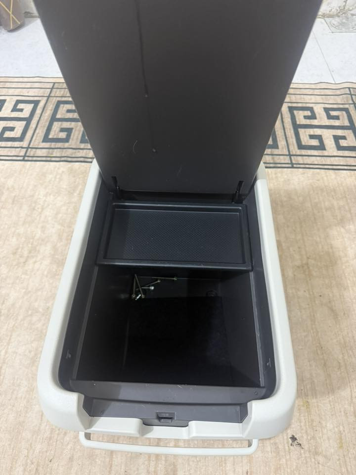 السلام عليكم ثلاجه ودرع هايسه بوز للبيع الثلاجه اب 400والدرع اب 100 مكاني بغداد الجديده لاتصال على الرقم ‭0773 348 2444‬
