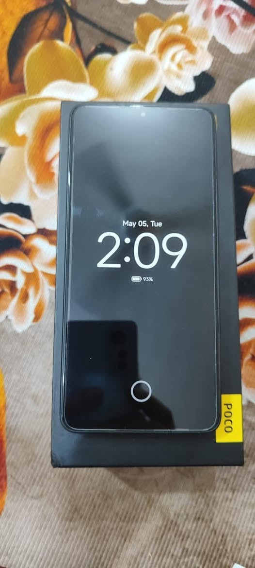 بوكو اكس 6 برو 5g جهاز نضيف بوبجي 120 فريم 
سعر 300 رقمي ***********
