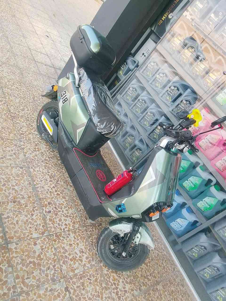 سلام عليكم ماطور شحن318للبيع ماطور نضيف مستعمل 4شهرالسعر 650الف ***********
