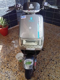 اسلام عليكم ورحمه الله وبركاته اخواني الاعزاء دراجه شحن عندي للبيع وبا...