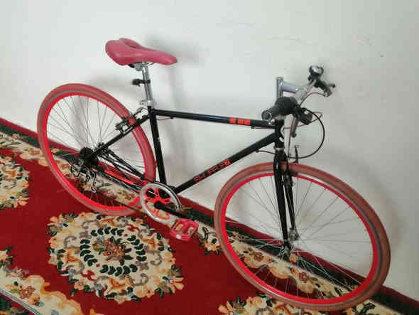 ياباني ماركة شوفلي 7سمارت 
سي 700  

نظافة 99 %واضحة بالصور 
معدن حديد فولاذ +المنيوم 

ويلات 3طبقات المنيوم ضد الصدمات
  
كير سحب دفع 1/7

بريكات شغالة بالمكان  

العنوان والرقم 👇🏻👇🏻👇🏻👇🏻

السعر 130

البصرة الجزائر ***********

ملاحظة لا يوجد توصيل
