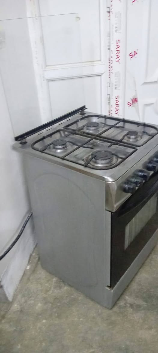 سلام عليكم طباخ للبيع السعر 70بي مجال شرط الشغل نضيف الاتصال ***********
