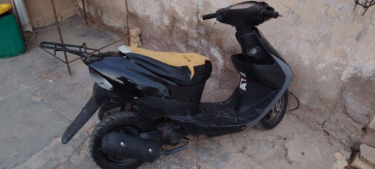 السلام عليكم
دراجه سازوگي للبيع السعر 175وبيه مجال للشرايه غير متواجد علئ الفيس مكان ميسان 
رقمي ***********
