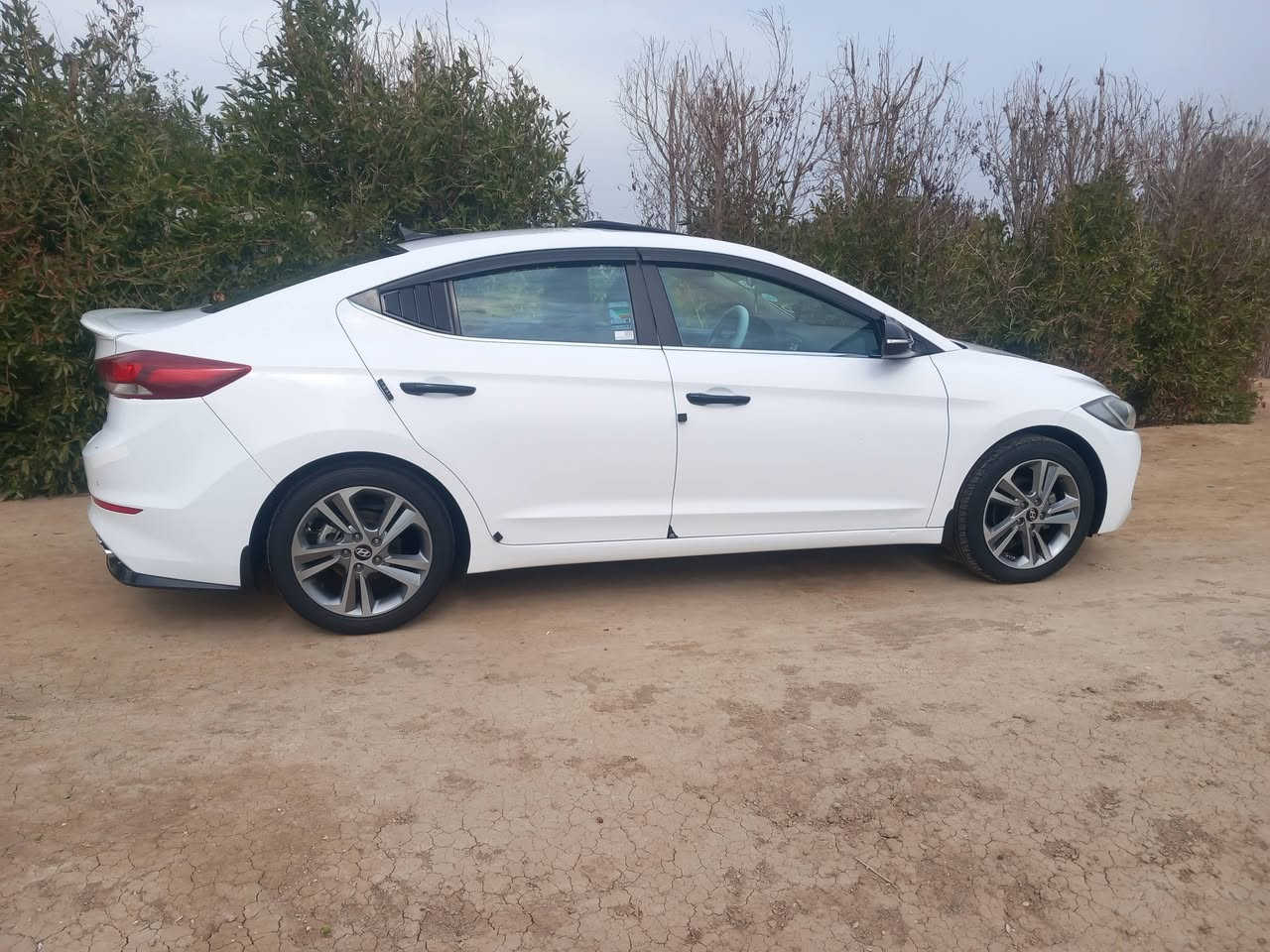 سلام عليكم  انتر للبيع خليجي مكفوله كفاله عام سعر 165بيه مجال مكان بابل حله ***********
