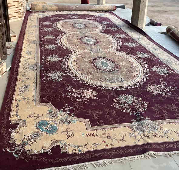 زوليه العدد 2 ايراني نظيفات الاولى طولها 8*3 والثانيه طولها 7*3 السعر 200 وبيهن مجال للشراي العنوان الوركاء للاستفسار على الرقم ***********
