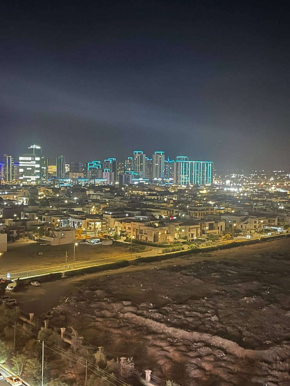 #کاڤالي_تاور

شقة مساحة 235  متر
طابق ١٣ واجهة #بارك ڤيو & #امباير

#للايجار او #البيع

مؤثثة كامل اثاث راقي

الايجار 1700  دولار

للاستفسار اكثر

***********
