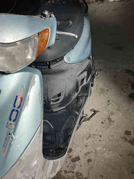 سلام عليكم 
دراجة ماكس قجمة 
دراجة نضيفة شلعة فول 
سعر 300وبيها مجال
***********
