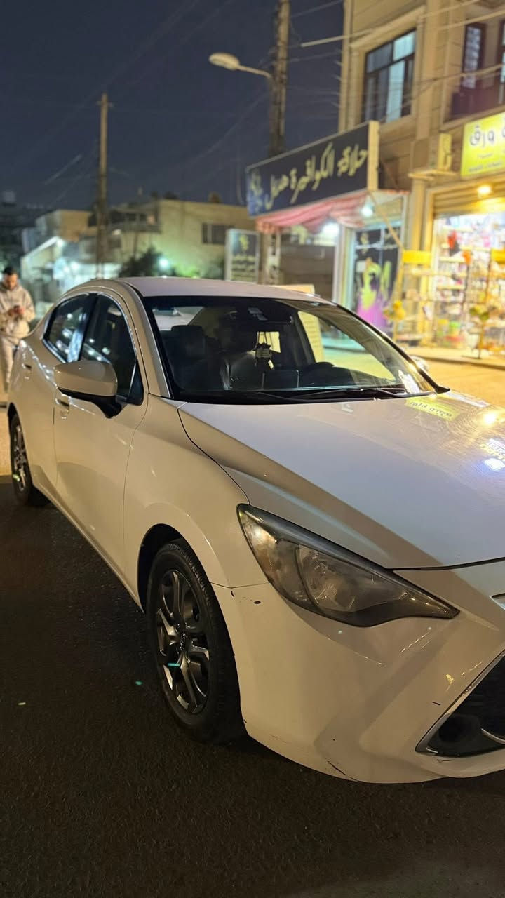 السلام عليكم 
تويوتا يارس ia 2019 
وارد امريكي

المواصفات : شاشة كامرة ماوس تحكم بصمة رادار 

الحادث : موجود بالصور يبين كلشي  
بيها صبغ قطعة وحدة الجاملغ جهة السائق 
وبيها بارد جاملغ ايمن قطعة صغيرة  بدون صبغ

المحرك والكير مكفول 

تدفئة وتبريد شغال 

رقم جديد 

السيارة ماشية 90 الف كيلو 

السيارة نظيفة وتسوة وياباني بعد ميحتاج

المكان بغداد _ العامرية 

للأستفسار اتصال او واتساب : ***********

السعر :125$
