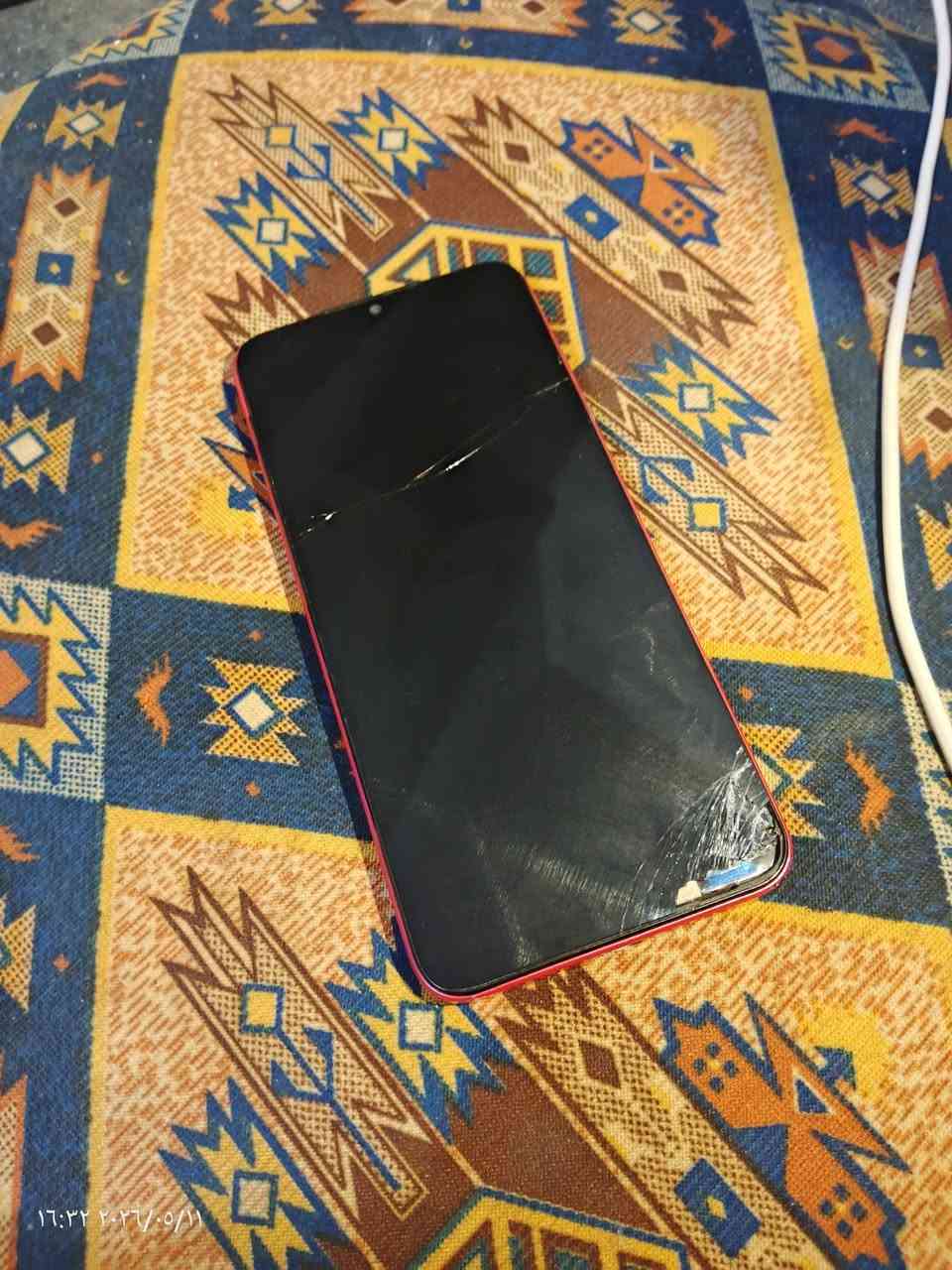 هاذا الجهاز ما أعرف عنه تفاصيل نقصه بس شاشه او بيت مال شريحه سعره 55 ألف او بي مجال ماكو توصيل العنوان البياع شهداء البياع فلكة الشهداء للتواصل *********** بي واتساب
