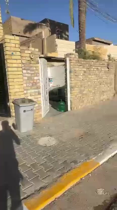 يا الله مشتمل 100م للبيع منطقه 23 مقابل مدرسة النابغه البيت طابقين الطابق الأول كامل مفتاح و الطابق الثاني عوزه تقفيل 
السعر 95 بي مجال بسيط تواصل خاص


**إذا كنت صاحب هذا الإعلان وتريد حذفه لأي سبب، رجاءا أرسل رسالة إلى الدعم الفني**