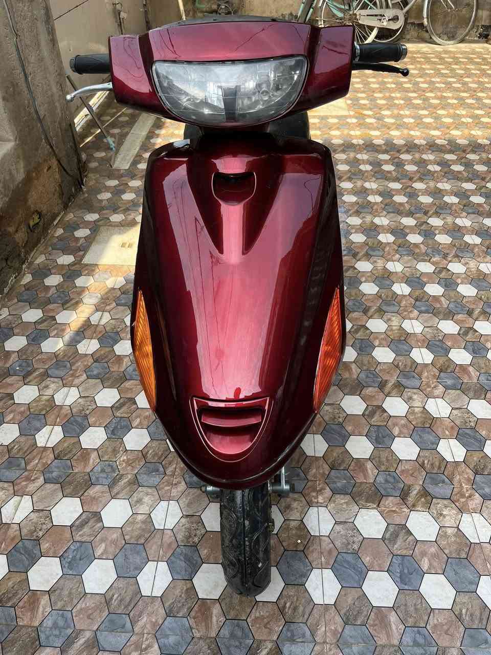 البيع فراشه مفتوحه مره وحده سلف هندر لايت زنون اشاير كلشي شغال نظيفه مكان حي جزائر ***********
