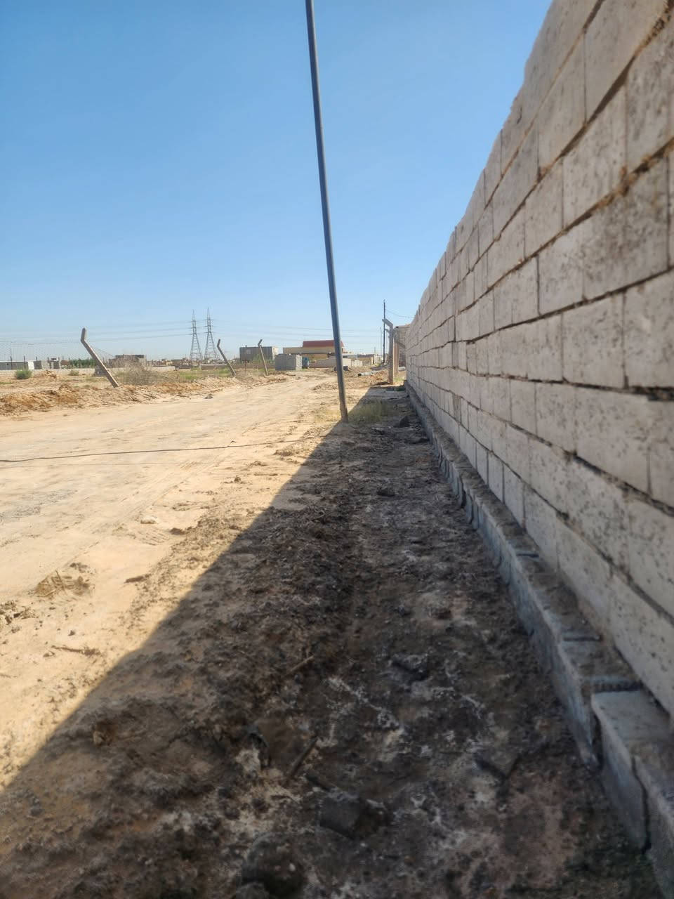 قطعه ارض للبيع في زراعي حي الجامعة سند 25 مشموله بالتطويب مرقمه خدمات كهرباء ماء مجاري مشموله بالجهد الخدمي
المساحه.1000.متر واجهه . 49نزال . 21. 
التواصل ***********
السعر تفاصيل خـــــــــــــاص
قطعه ارض للبيع في زراعي حي الجامعة سند 25 مشموله بالتطويب مرقمه خدمات كهرباء ماء مجاري مشموله بالجهد الخدمي
