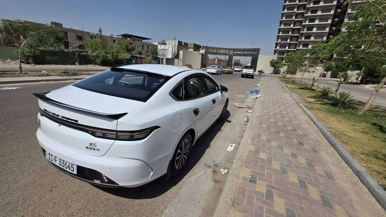 دسترويل ماشيه 12الف سياره بيه رصعه بجنطه ورصعه  جانبيه ممبينات السياره متعوب عليه بيه كماليات كامله ودوسات حوضيه سعر 20 و300 مكان حي الجهاد ***********
